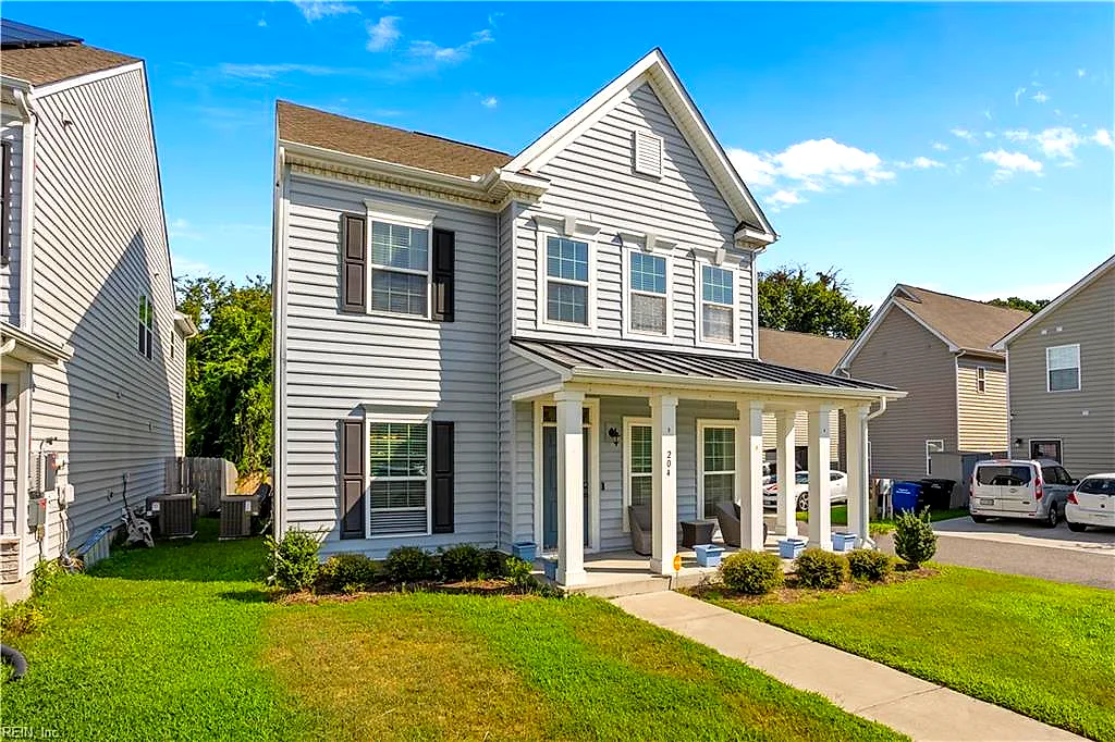 204 Goldenstar LN