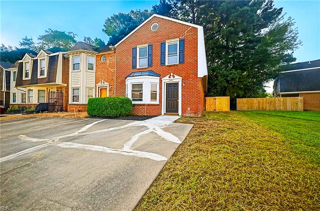 2001 Candlelight Dr, Chesapeake — photo
