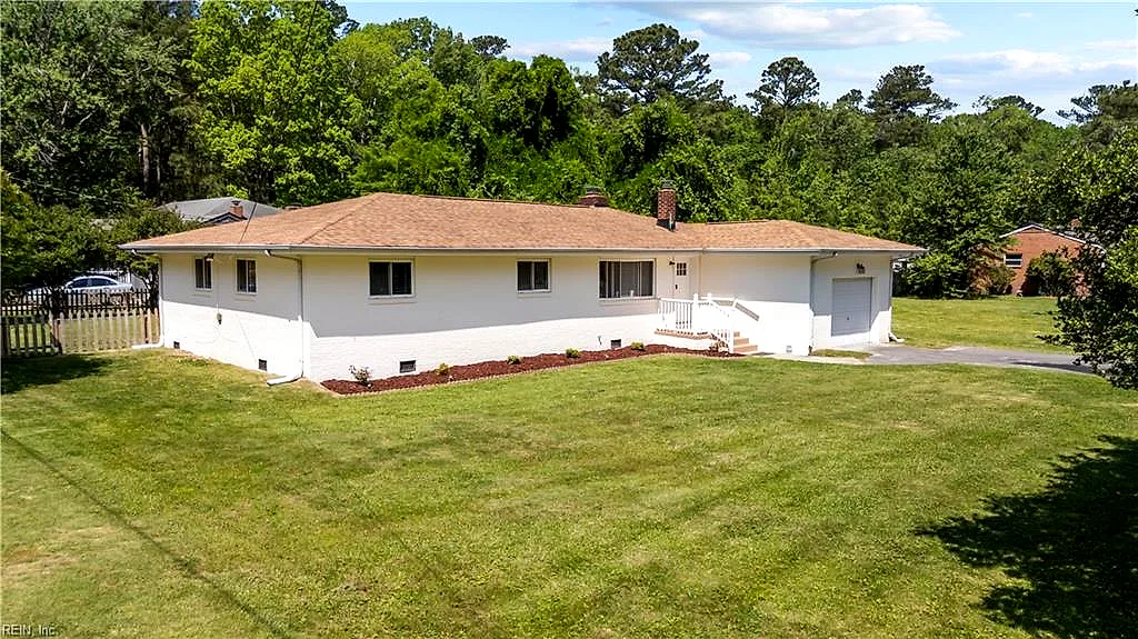 152 Mann DR, CHESAPEAKE VA 23322
