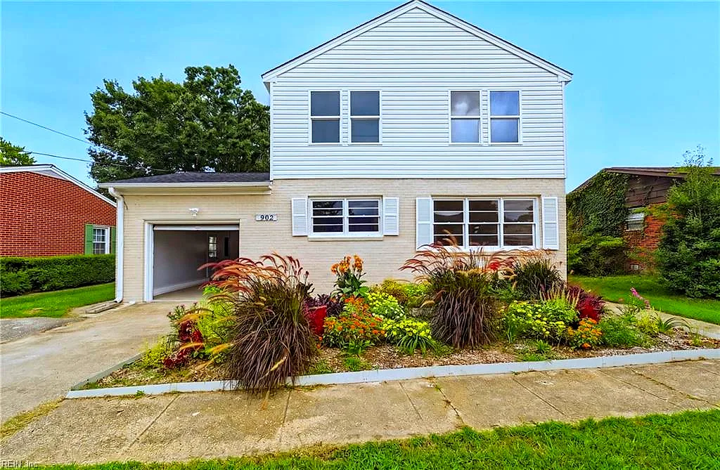 902 Center AVE, NEWPORT NEWS VA 23605