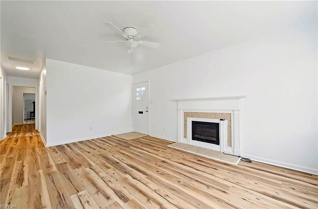 902 Center Ave, Newport News — photo