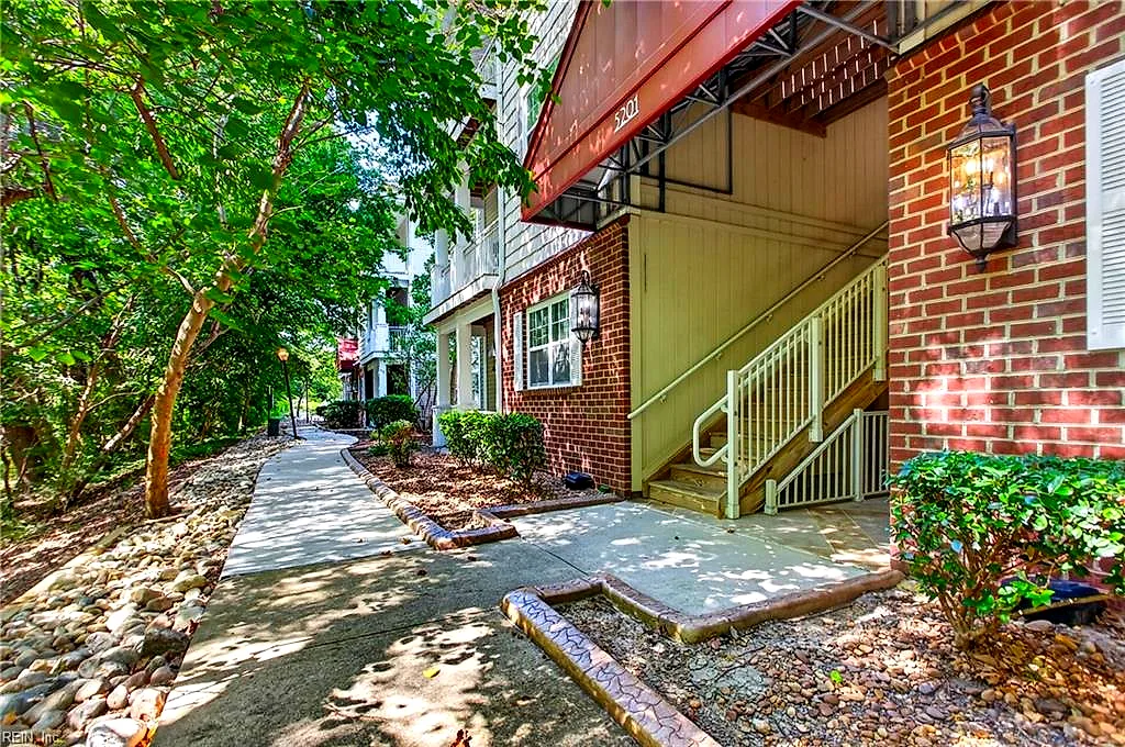 5201 Nuthall Dr #307, Virginia Beach — photo