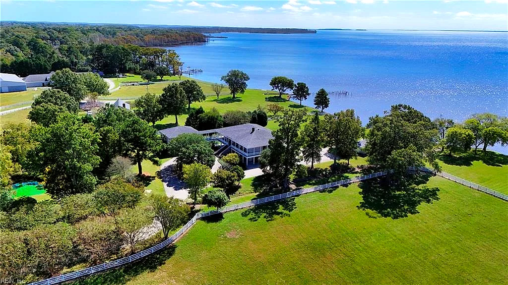 2069 Munden Point RD, VIRGINIA BEACH VA 23457
