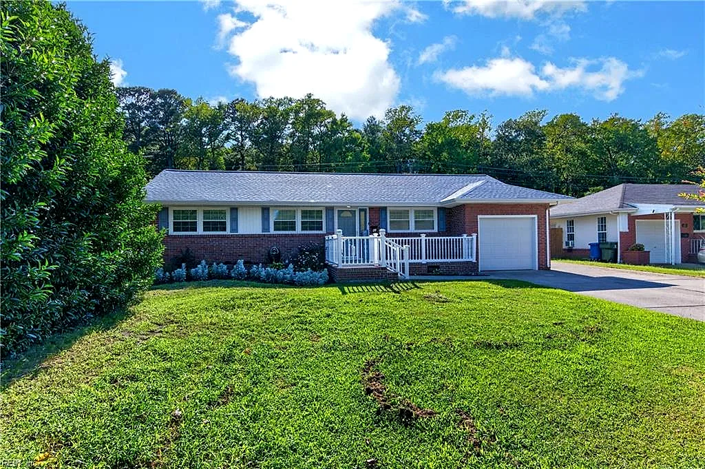 43 Beaconsdale LN, NEWPORT NEWS VA 23601