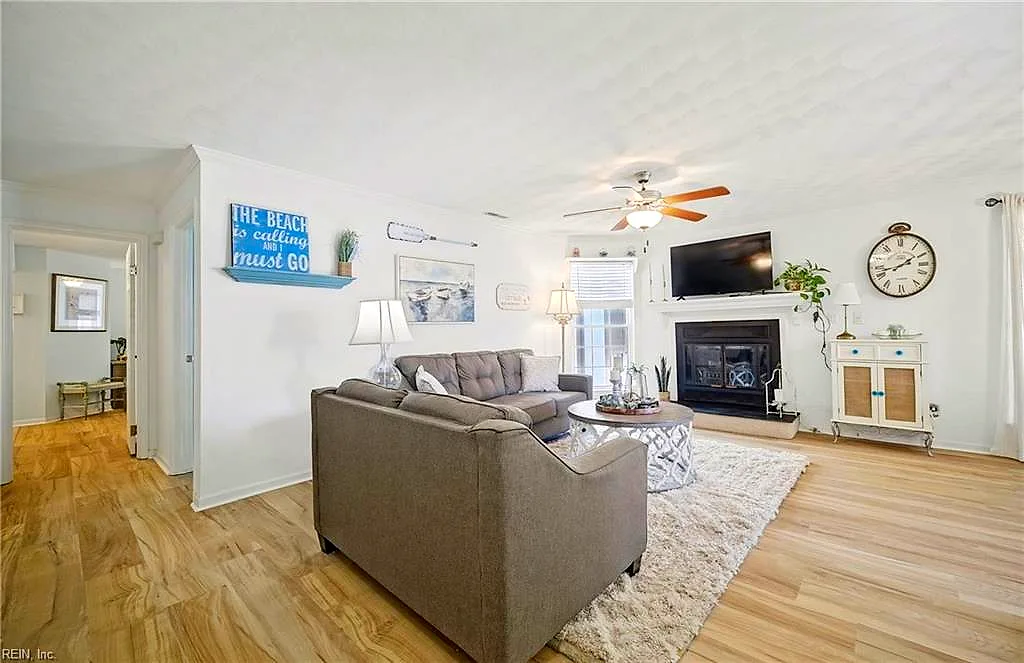 409 Harbour Pt #204, Virginia Beach — photo