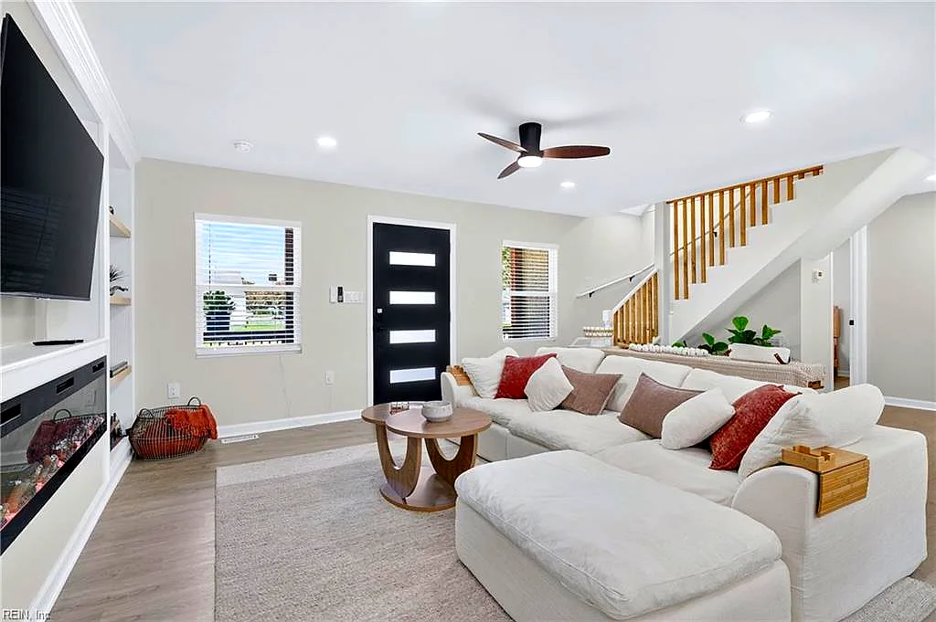 921 Philpotts Rd, Norfolk — photo