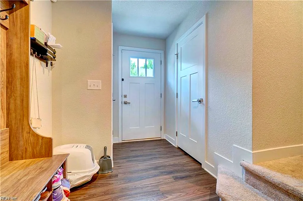 1712 Defiance Dr, Chesapeake — photo
