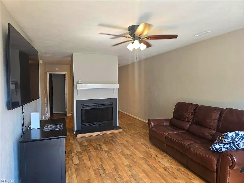 3924 Roebling Ln, Virginia Beach — photo