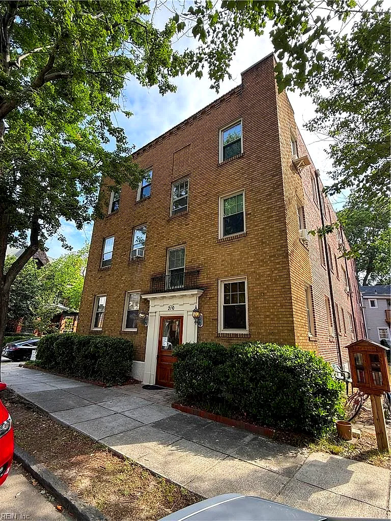 210 Drummond Place Pl #6, Norfolk — photo