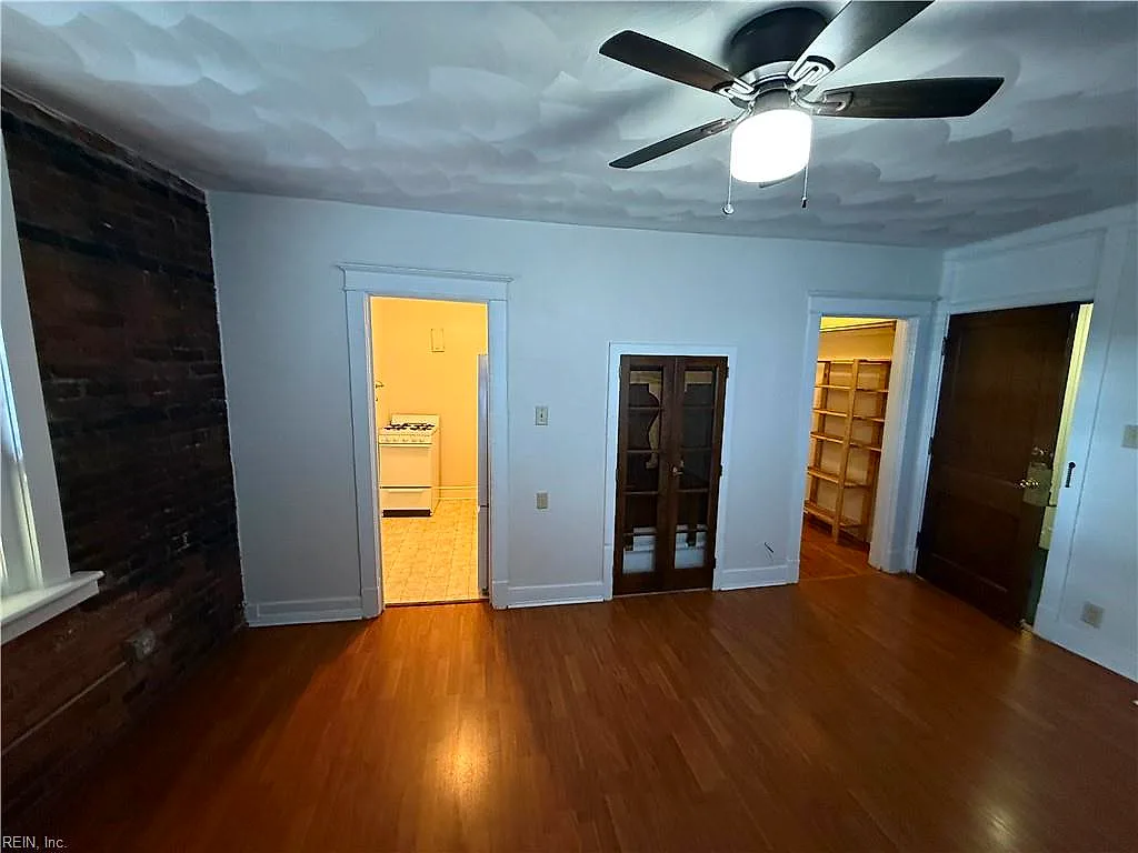210 Drummond Place Pl #6, Norfolk — photo
