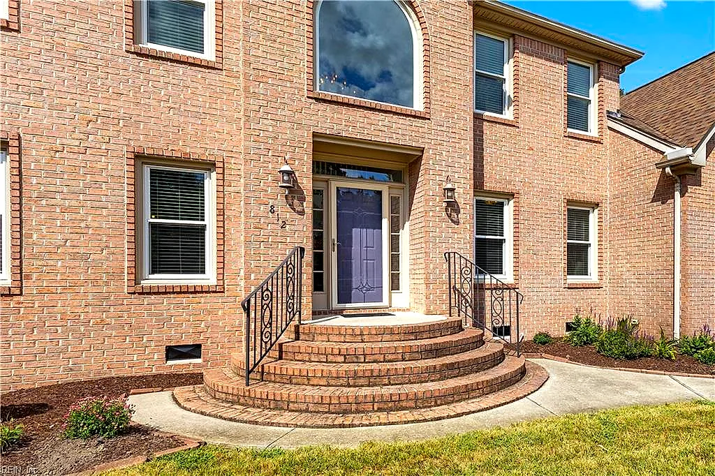 812 Brookside Arch, Chesapeake — photo