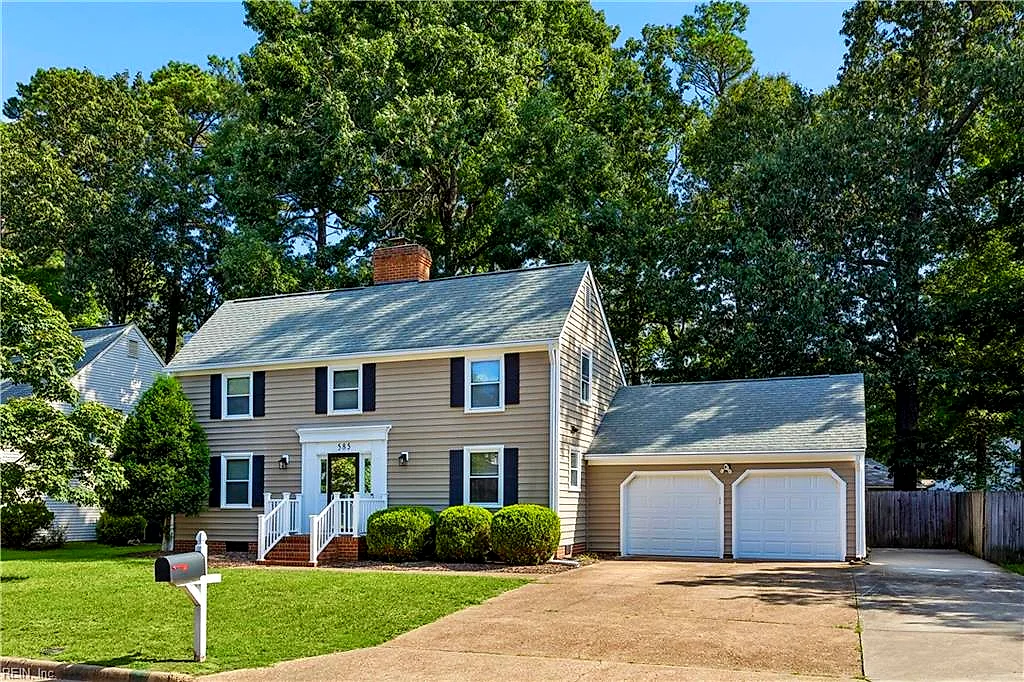585 Crown Point Dr, Newport News — photo