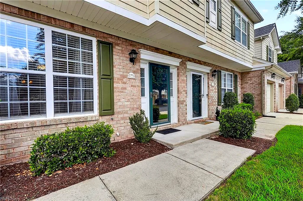 1486 Otterbourne Cir, Chesapeake — photo