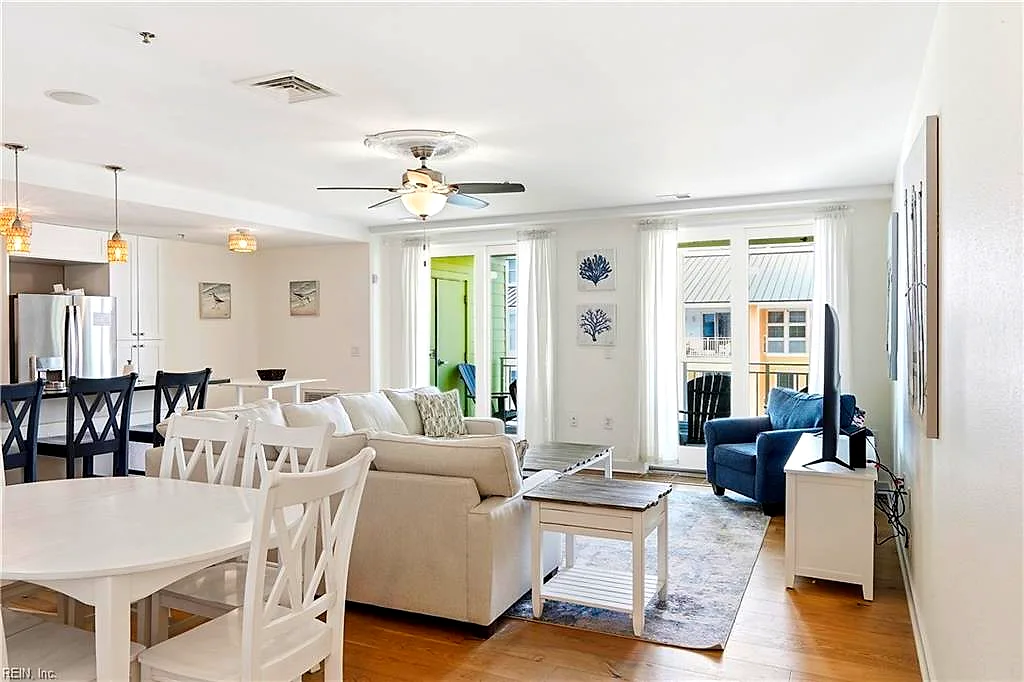 3738 Sandpiper RD #437B, VIRGINIA BEACH VA 23456