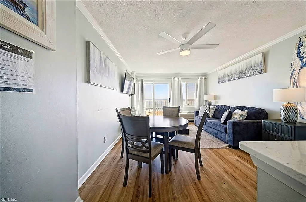 303 Atlantic Ave #404, Virginia Beach — photo