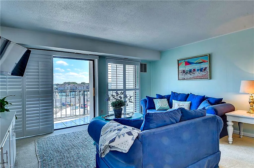 500 Pacific Avenue Ave #405, Virginia Beach — photo