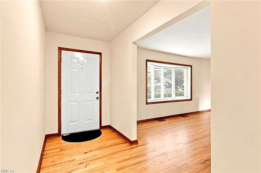 498 Windemere Rd, Newport News — photo