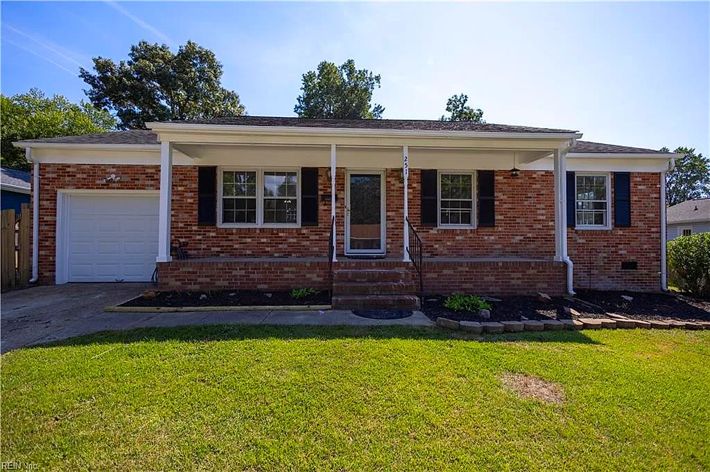251 Mona DR, NEWPORT NEWS VA 23608