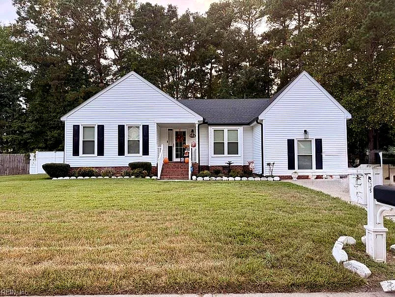 809 Haskins Dr, Suffolk — photo