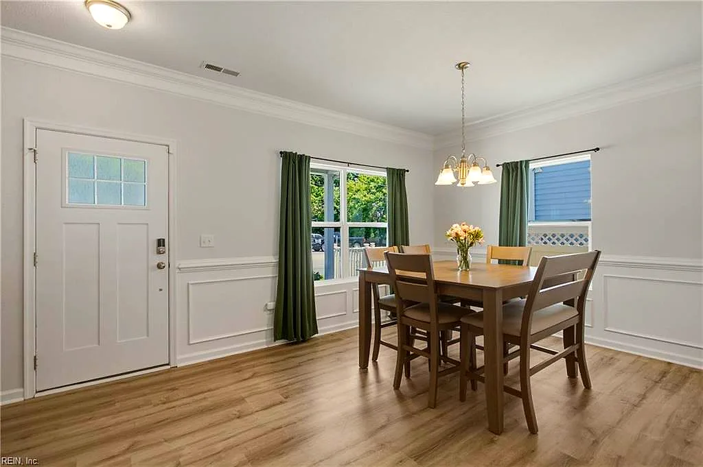 1041 Johnstons Rd, Norfolk — photo