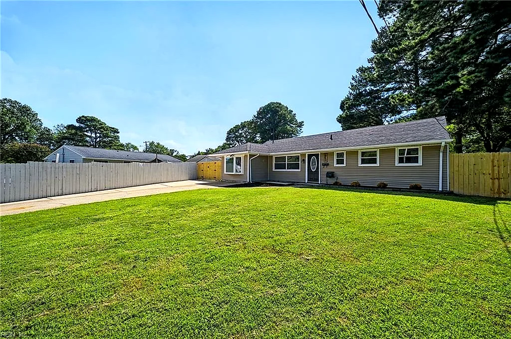 613 De Laura Cir, Virginia Beach — photo