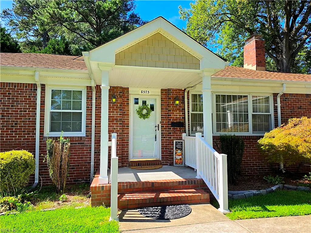 8575 Circle DR, NORFOLK VA 23503