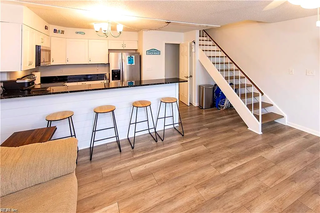 1722 Baltic Ave, Virginia Beach — photo