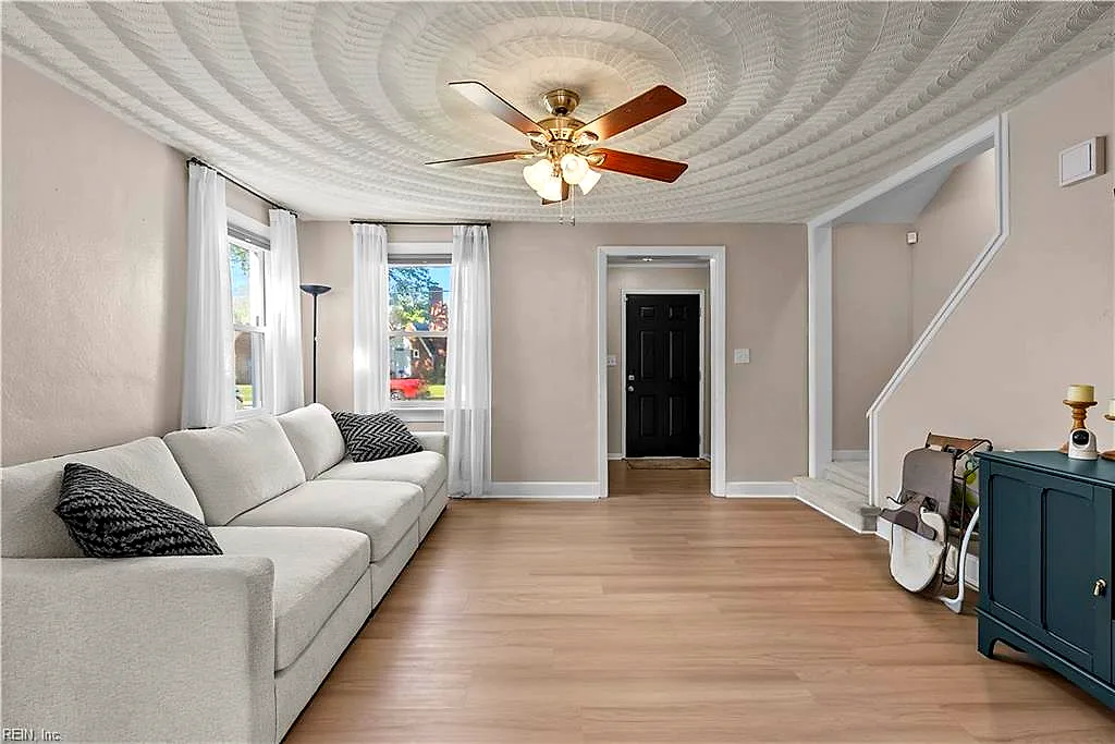 3838 Wake Cir, Norfolk — photo