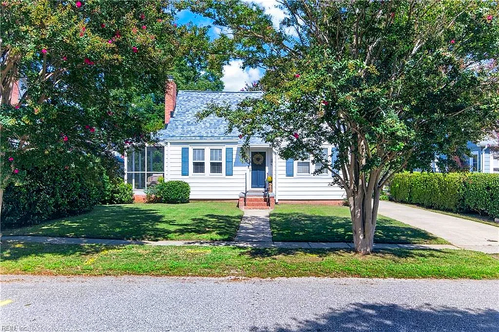 144 Chesterfield Rd, Hampton — photo
