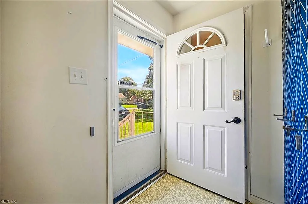 27 Baxter St, Hampton — photo