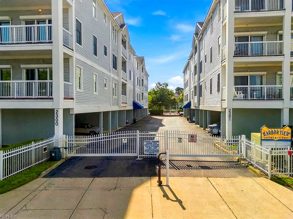 2301 Page Harbor Landing unit 205 LNDG, VIRGINIA BEACH VA 23451