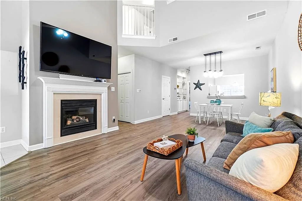 1304 Tuscany Dr, Virginia Beach — photo