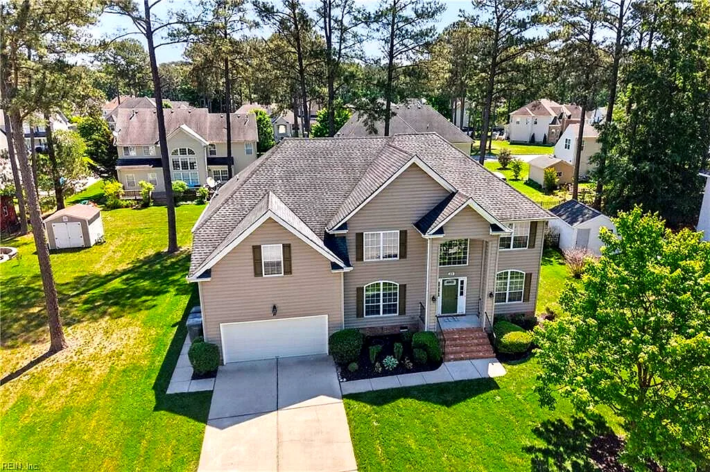 304 Wellington Cir, Smithfield — photo