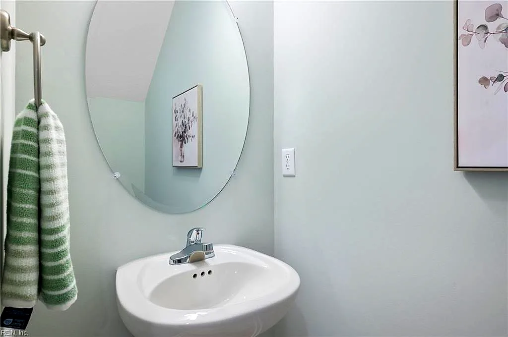 1000 Serene Rd #101, Suffolk — photo