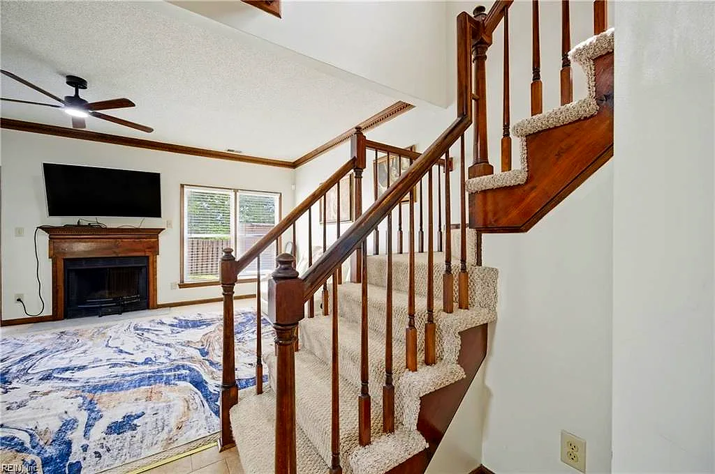719 Creekside Cres, Chesapeake — photo