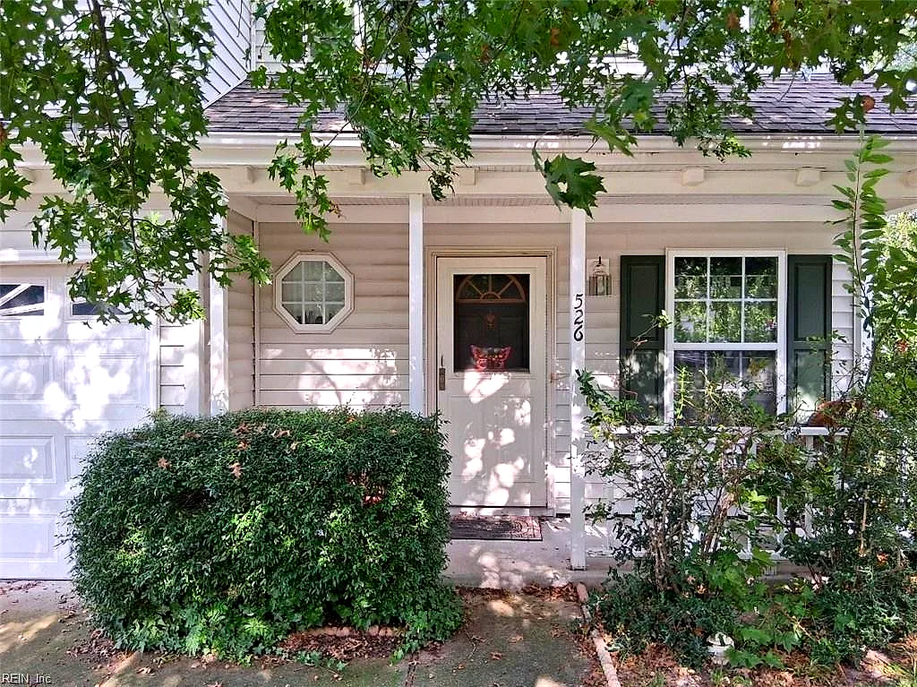 526 Windward Drive DR, CHESAPEAKE VA 23320
