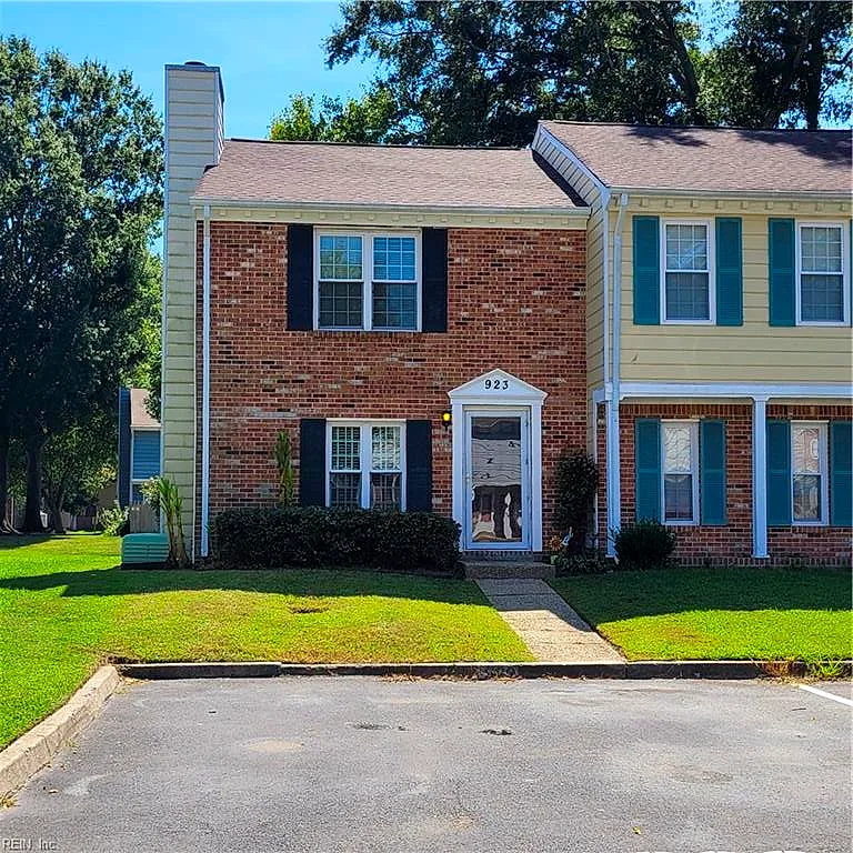 923 Ketch CT, CHESAPEAKE VA 23320