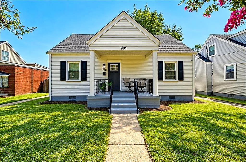 981 Wolcott Ave, Norfolk — photo