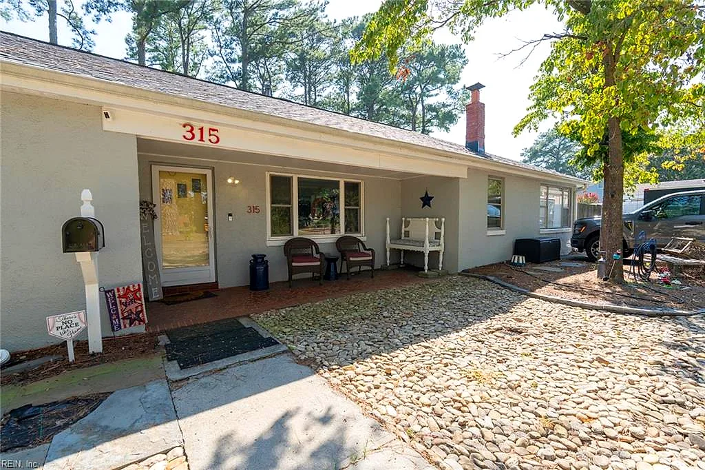 315 Thole St, Norfolk — photo