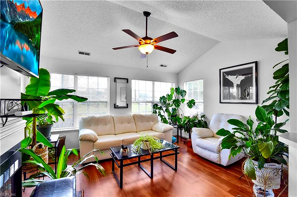 5208 Thatcher Way, Virginia Beach — photo