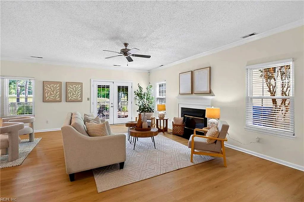 1636 Willow Cv, Newport News — photo