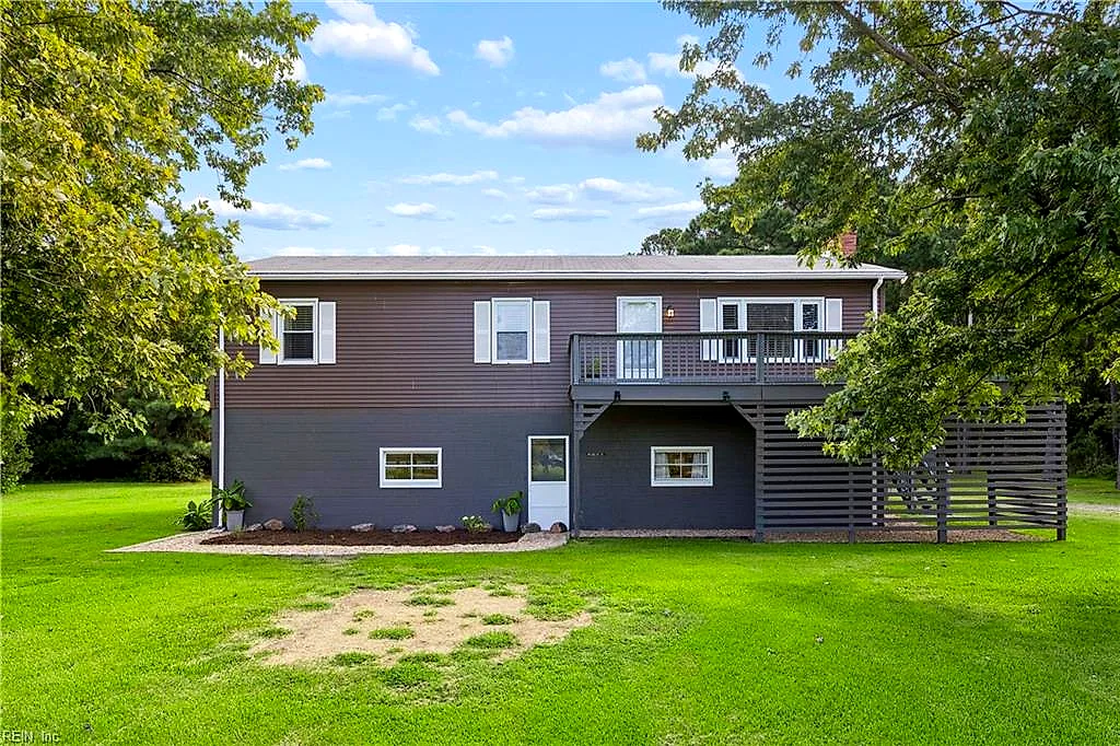 219 Wind Mill Point RD, HAMPTON VA 23664