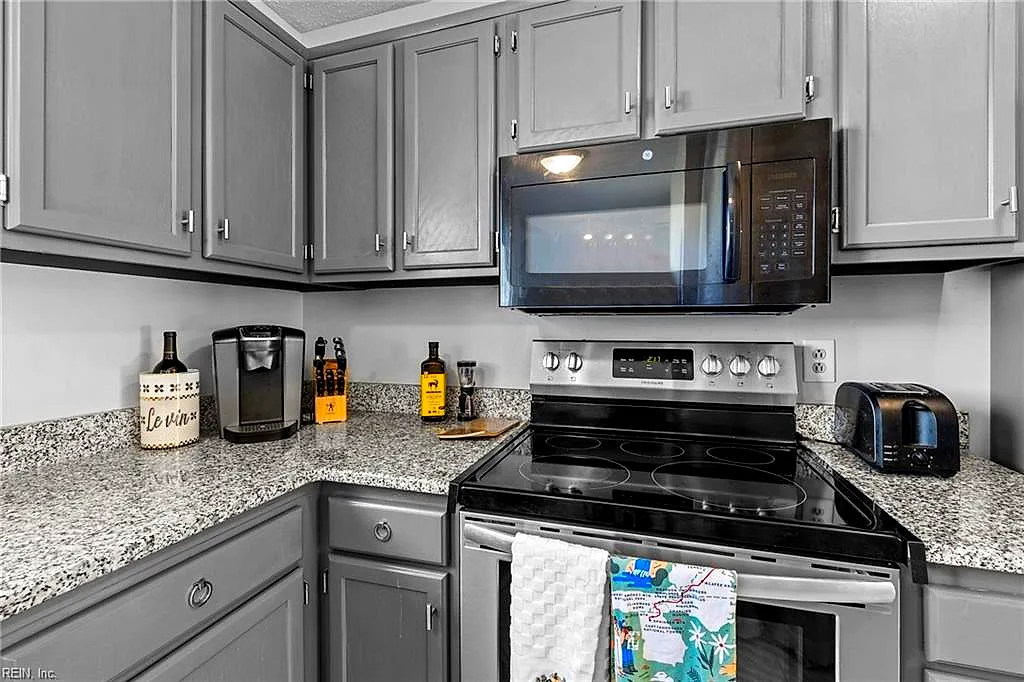 3860 Chimney Creek Dr, Virginia Beach — photo