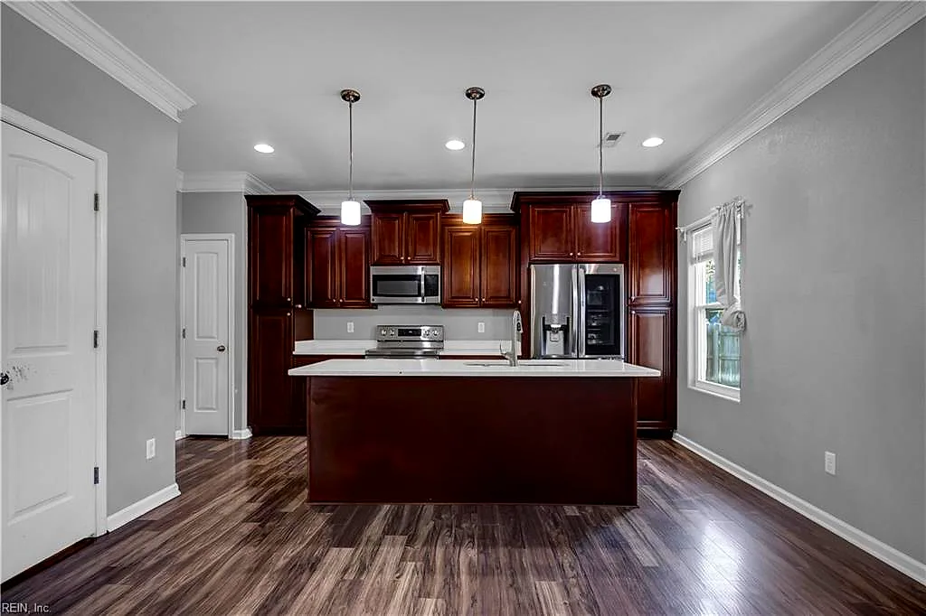 1734 Princeton Ave, Norfolk — photo