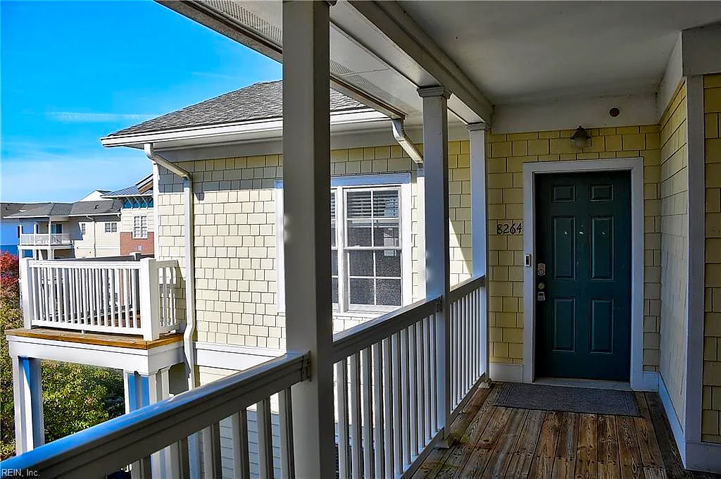 8264 N View Blvd, Norfolk — photo