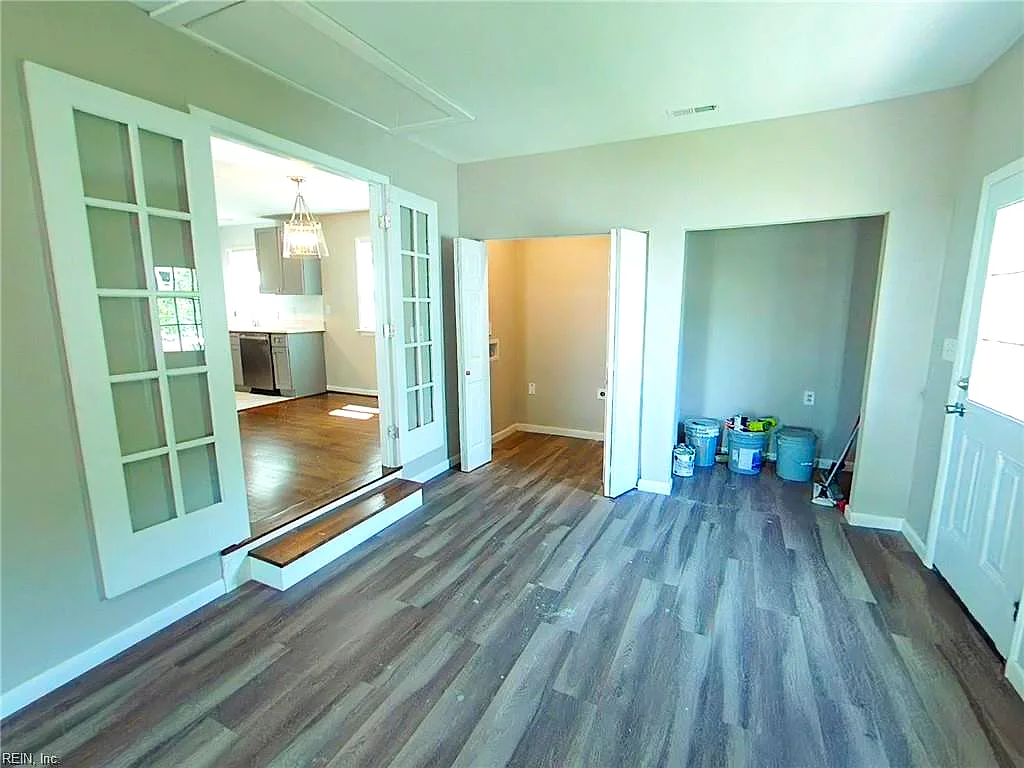 103 Bowen Dr, Hampton — photo