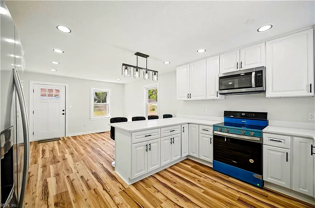 5106 Johnson Ave, Portsmouth — photo