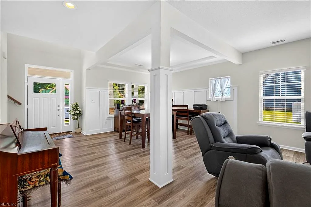 2075 Heron&Apos;S Point Ln, Suffolk — photo