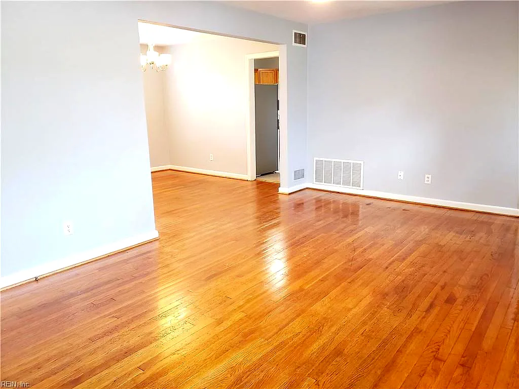 8705 Granby St, Norfolk — photo