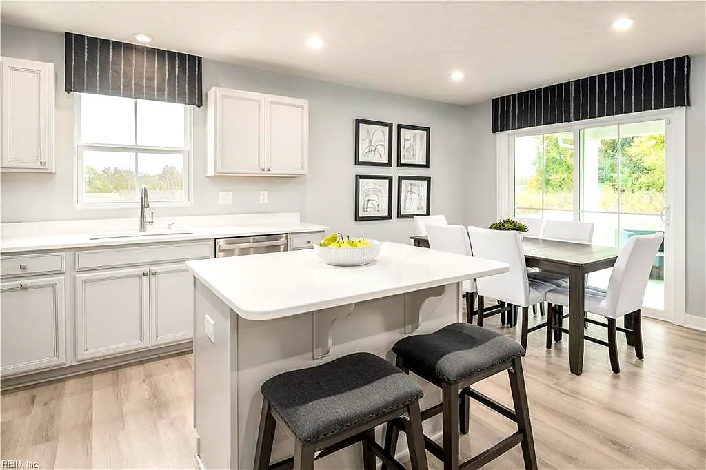 412 Braden Ln, Suffolk — photo